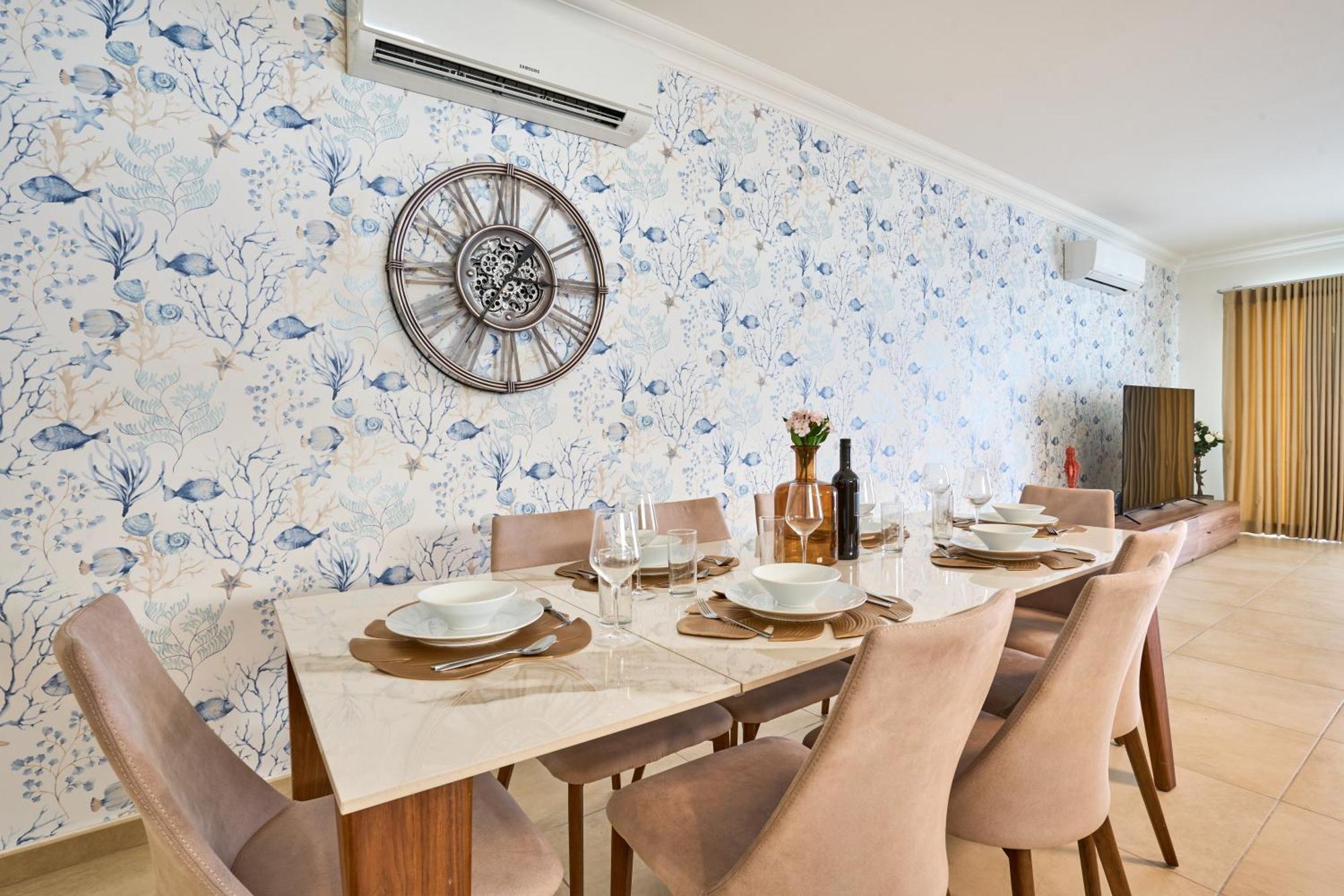 Stunning 3-Bedroom Seaview Retreat In Fort Cambridge Sliema Luaran gambar
